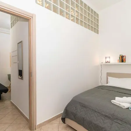 Apartment Turin, Un Minuto Dalla Metro *